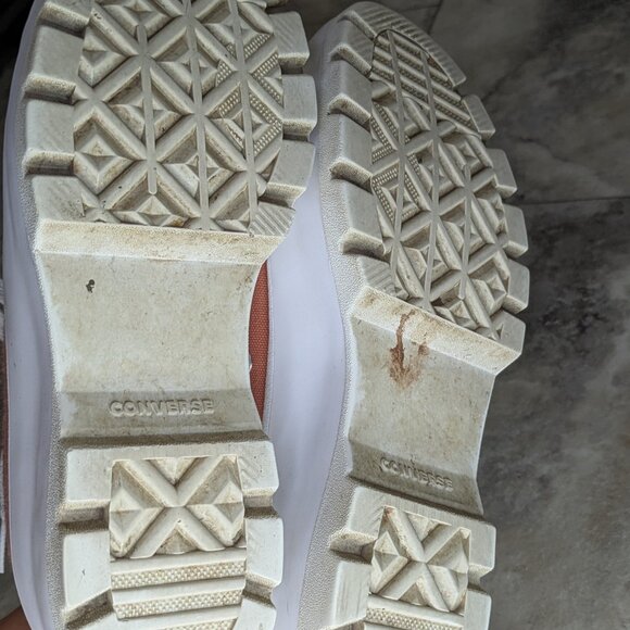 Converse Chuck Taylor All Star High Lugged Sneakers (women's 7.5) - Picture 8 of 9